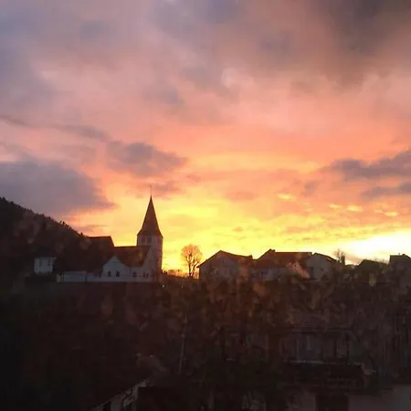 アパート Sunnesching